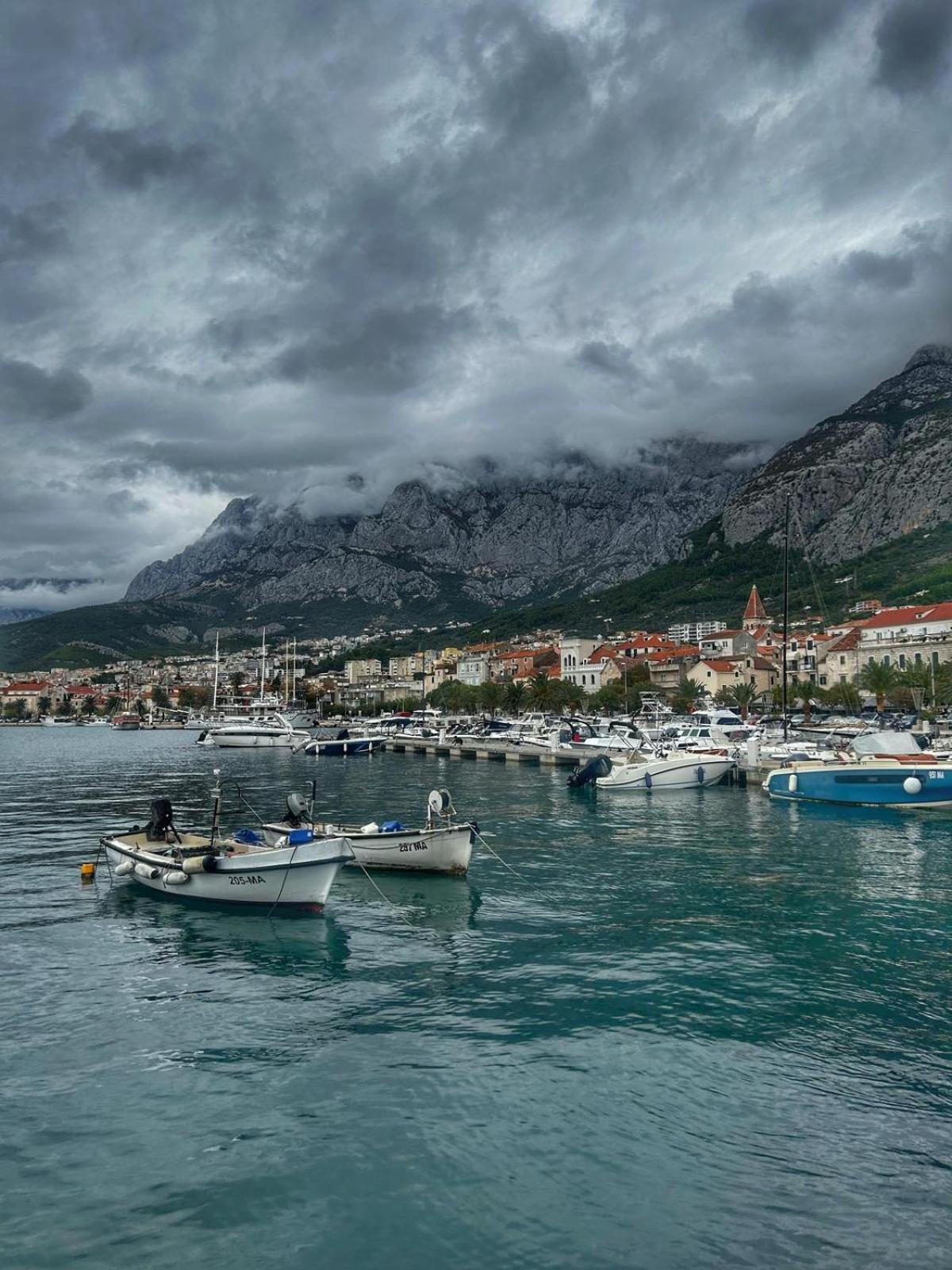 Villa Melassy Makarska Exteriör bild